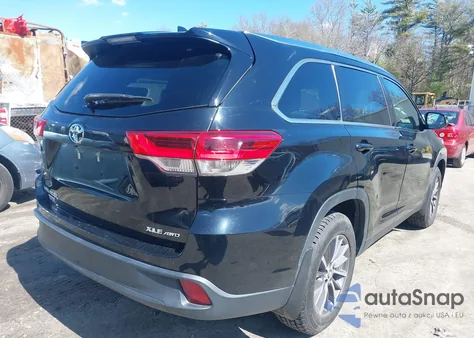 2019 Toyota Highlander Xle из США, поврежденный, VIN 5TDJZRFHXKS592342